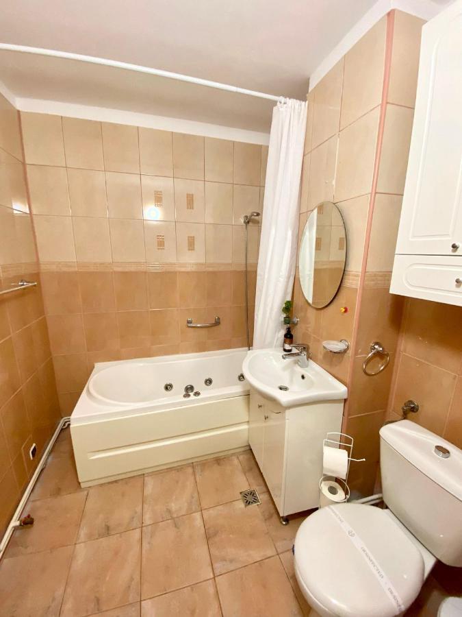 Jad - Familiy 4 Rooms Apartment - Near Forest And Historic Center - Racadau Μπρασόβ Εξωτερικό φωτογραφία