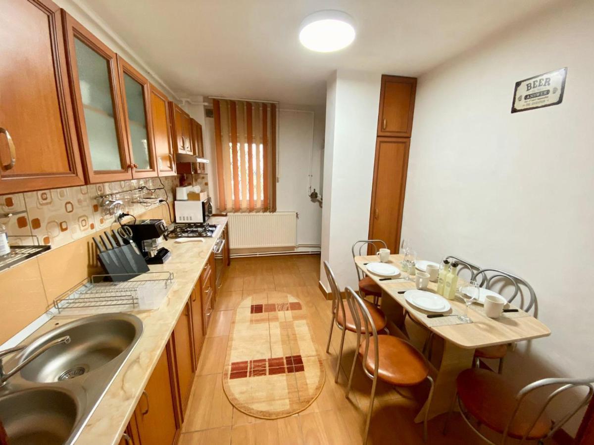 Jad - Familiy 4 Rooms Apartment - Near Forest And Historic Center - Racadau Μπρασόβ Εξωτερικό φωτογραφία