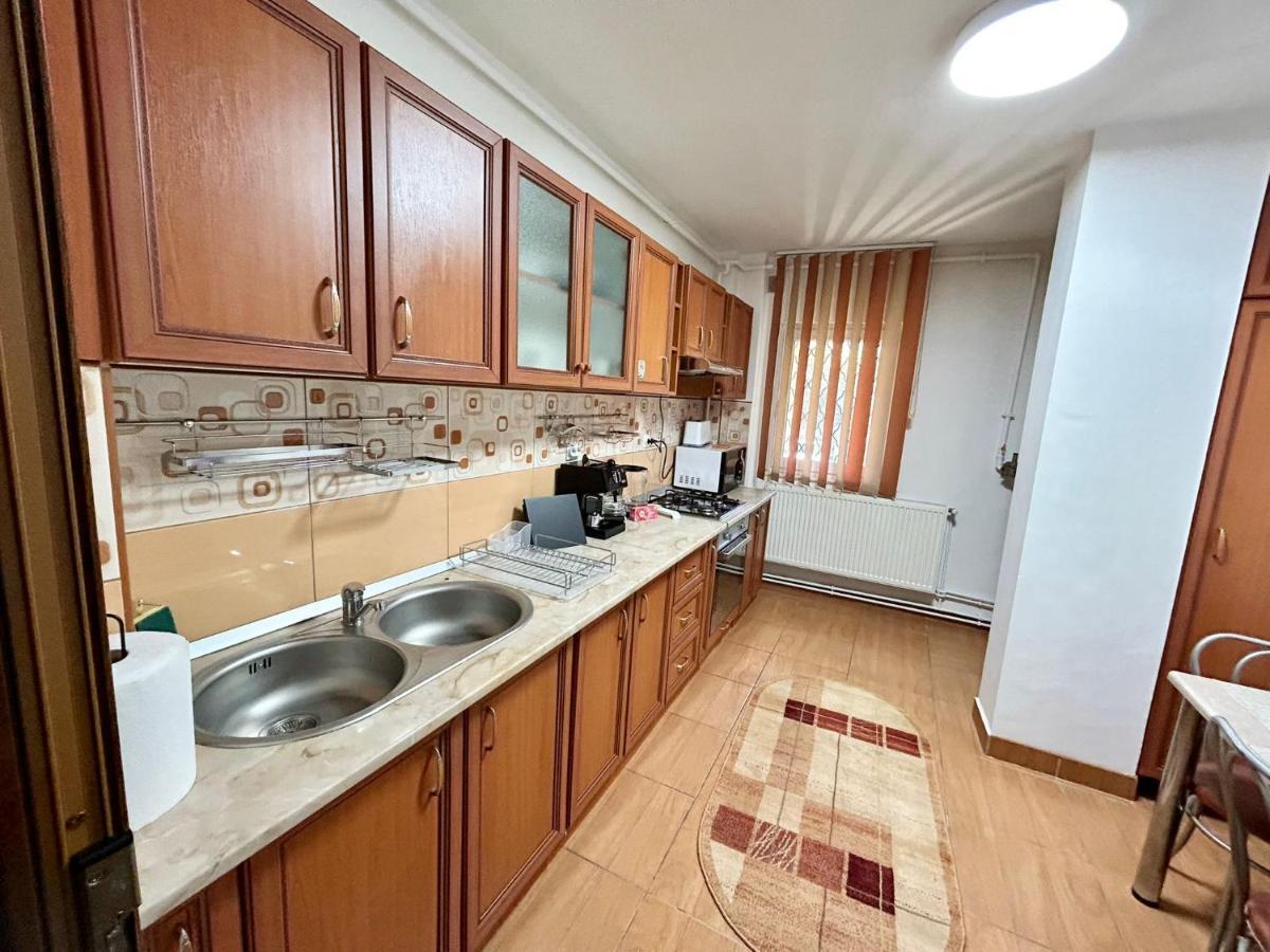 Jad - Familiy 4 Rooms Apartment - Near Forest And Historic Center - Racadau Μπρασόβ Εξωτερικό φωτογραφία